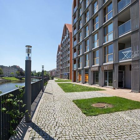 Unique Motlawa Riverbank Apartment Gdansk Exterior foto